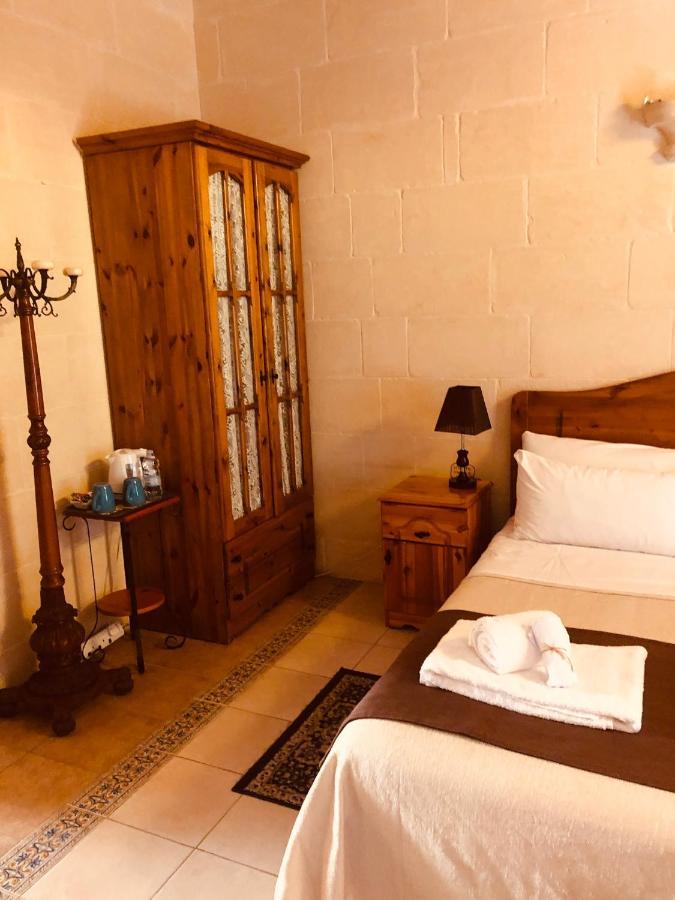 Narcisa Farmhouse B&B Надур Екстер'єр фото