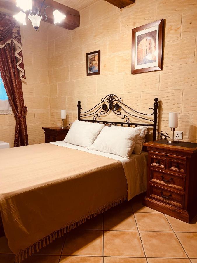 Narcisa Farmhouse B&B Надур Екстер'єр фото