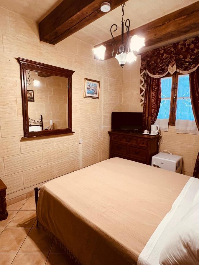 Narcisa Farmhouse B&B Надур Екстер'єр фото